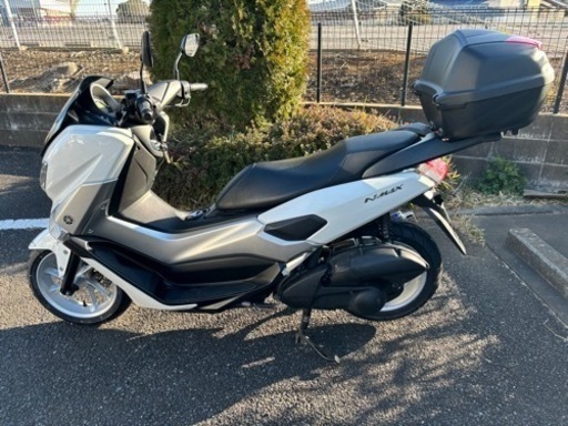 ヤマハ N-MAX125 SED6J 2017年　パール　純正キャリア　純正リアBOX ビームスマフラー ヤマハ N-MAX125 SED6J 2017年 パール 純正キャリア 純正リアBOX