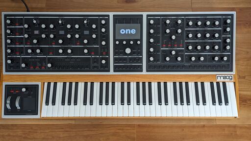 Moog One 16 Voice 国内正規品 美品 (キュウ) 高円寺の電子楽器の中古  