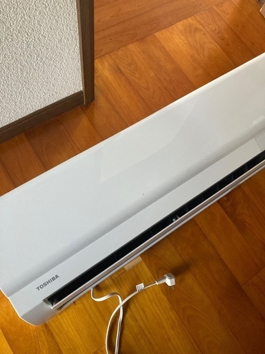 TOSHIBA 東芝　エアコン　2020年製　室外機　リモコン付き