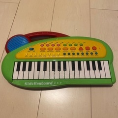 おもちゃ　ピアノ