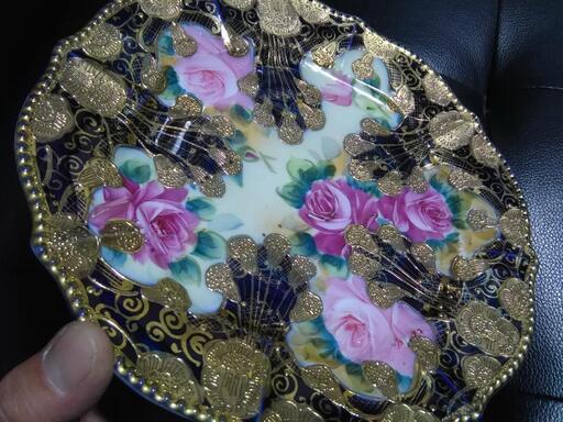 オールドノリタケメープルリーフ印手書き色絵金彩金盛薔薇の図美しい飾り皿