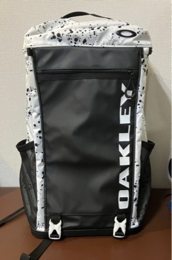 最終値下げ！OAKLEYリュック