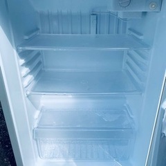 AQUA ノンフロン直冷式冷凍冷蔵庫　AQR-111D (S) -1形