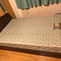 家具 ベッド （1人用)