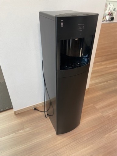 ウォーターサーバー　プレシャス　slat+cafe