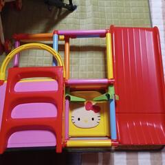 アンパンマン滑り台ブランコと、キティちゃん滑り台セット