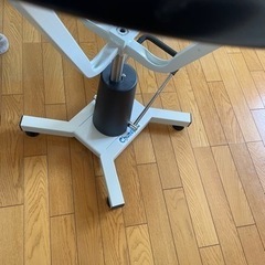 （大幅ねさげ）トリミングテーブル油圧式回転式