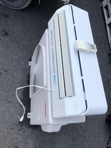 福岡市内配送取付込み金額　14畳　100V RAS-C405P-W 東芝 壁掛形 CPシリーズ 14畳程度 シングル｜ルームエアコン