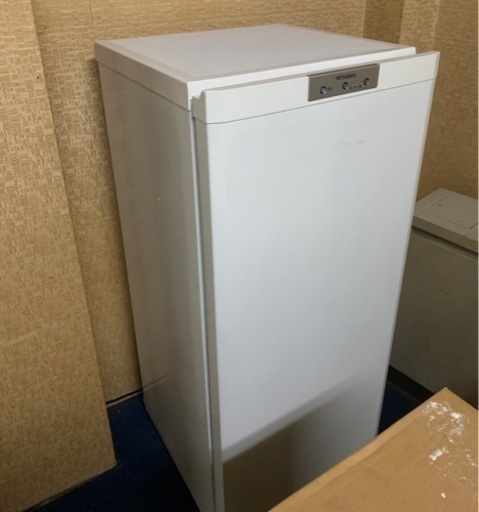 三菱冷凍庫　121L  2012年製　綺麗です