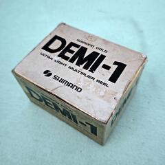 シマノ  リール  DEMI-1  ゴールド