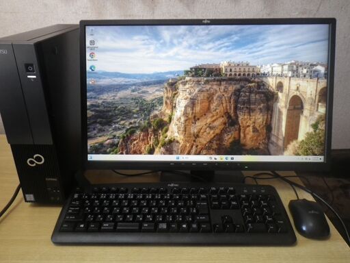 富士通 デスクトップPC ESPRIMO WD/A3 フルセット Win11/Core i7 6700(第6世代)/HDD 2TB /メモリ32GB FMVWA3D2S7