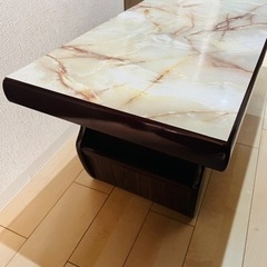 カリモク 大理石調 センターテーブル　即日発送★ 美中古★ 昭和レトロ家具 2025年最新】カリモク 大理石 テーブルの人気アイテム - メルカリ