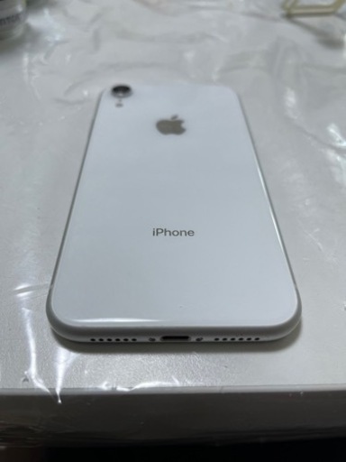 取引き中　iPhone XR 128G