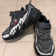 SKECHERS 22cmスニーカー　軽い！