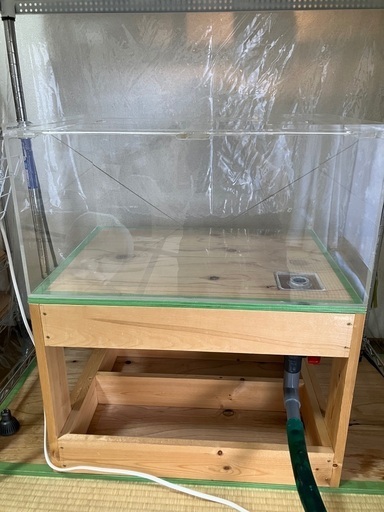 希少！　60㎝ワイド　アクリル水槽（底面穴あき）＆水槽台