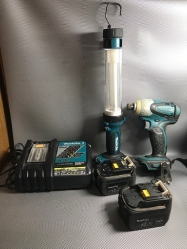 マキタ 14.4V インパクトドライバーセット