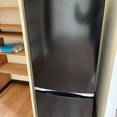 冷凍冷蔵庫　TOSHIBA 2020年製　黒　153L