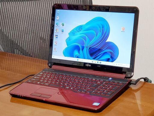 富士通15インチ【win10+win11 起動8秒 CPUスコア5122】i7/新品SSD240GB/ office JW-CAD