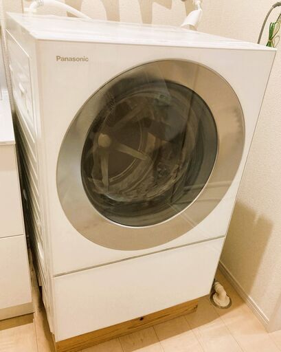 ドラム式洗濯乾燥機　パナソニック　ななめドラム　Cuble(キューブル)　10ｋｇ　美品