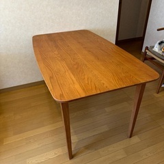 【美品】unico ダイニングテーブル TOVE 1400