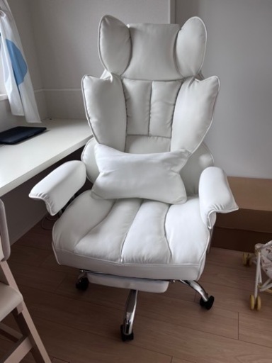 美品⭐︎オフィスチェア ゲーミングチェア リクライニング可