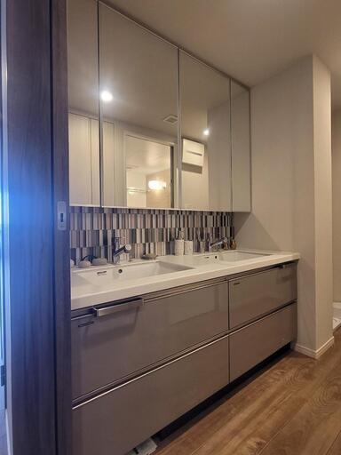 JKG03①◇ツインボウル洗面化粧台・ミラーキャビネット☆幅1650☆展示  