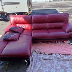  アース美原店ニトリ / NITORI カウチソファ JO0108 レッド　ヘッドレスト付き 革 右カウチ L字ソファ 3人掛けソファ 3人掛けソファ