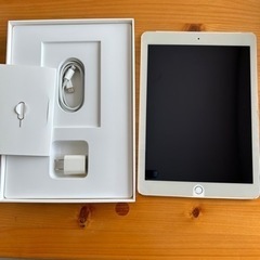 iPad Air2ゴールド 64G   日本語必須！