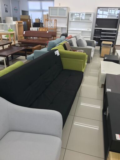 リユースのサカイ八街店】☆ジモティ割あり☆ 2人掛けソファーグリーン 