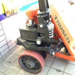 【エコツール笠寺店】【発送不可】トラスコ ハンドパレットトラック 1.5t用 L1150×W540 低床式 THP-15-511【愛知県/名古屋市/笠寺/工具】