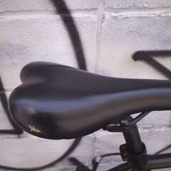 【サドル位置固定】クロスバイク　６段変速