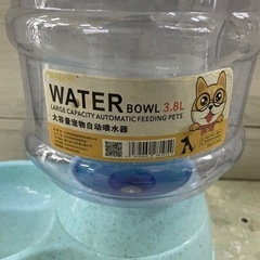犬用　自動給水器　3.8L リサイクルショップ宮崎屋　住吉店　2...