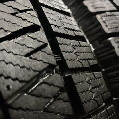 BS BRIDGESTONE BLIZZAK VRX2 225/55R17 17インチ スタッドレス 4本 19年製 バリ溝 アテンザワゴン/アテンザセダン フォレスター等 (TF352)