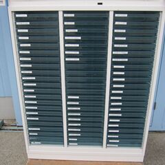 上下書庫セット　両開き/3列22段クリアケース　コクヨ製エディア　BWUH-SU59SAWN　鍵無し・作成可能1100円/本