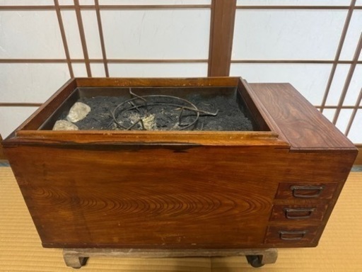 【期間限定値下げ】レトロ　火鉢　　家具 ドレッサー