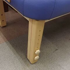 ② 高田ベッド マッサージベッド 幅70×長さ180cm×高さ：51～67cm