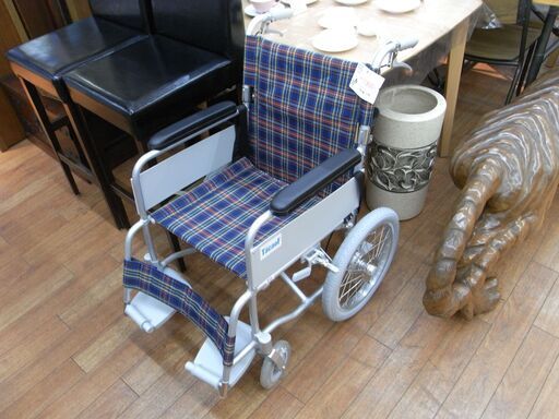 幸和製作所 TacaoF ハンドブレーキ付き 介助式 車いす B-40 未使用品【モノ市場東浦店】125