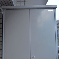 【引取限定・急ぎ】イナバ物置　アイビーストッカー