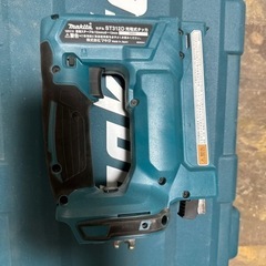 makita 充電式タッカー　ST312D 18V