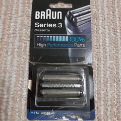 BRAUN　シェーバー　替刃　ブラウン