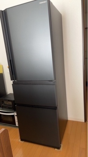 ほぼ新品 東芝 【右開き】356L 3ドア冷蔵庫