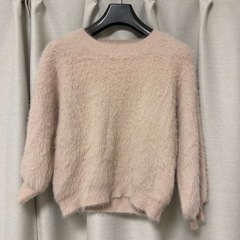 【スリーフォータイム】ピンクのニットセーター