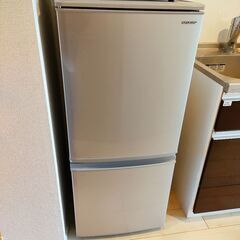 【中古】SHARP ノンフロン冷凍冷蔵庫 SJ-D14E-S