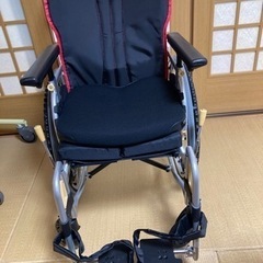 高品質　ノーパンク車椅子