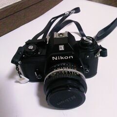 Nikon EM 電子制御式35mm一眼レフレックスカメラ