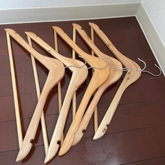 木製ハンガー④
