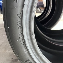 バリ溝　シバタイヤTW200 255/40 R18
