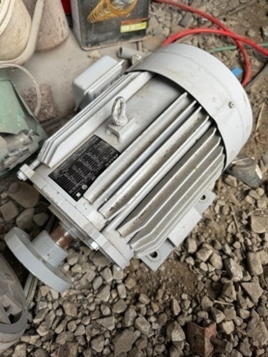 モーター　3、7kw 三相200v(値下げ)