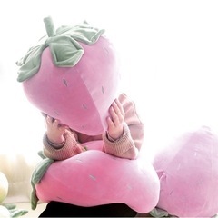 大きめイチゴ型ラブリークッション Mサイズ 50cm 定価¥33...