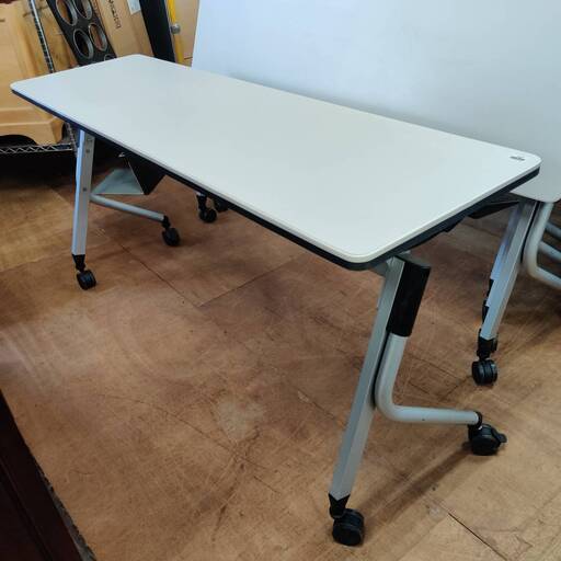 【愛品倶楽部柏店】プラス フラップ式会議テーブル Linello (リネロ) 2